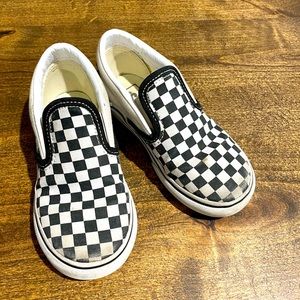 Size 9 toddler slip on vans